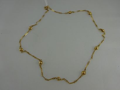 null Chaîne de cou en or jaune (750) à maillons allongés en alternance avec des perles...