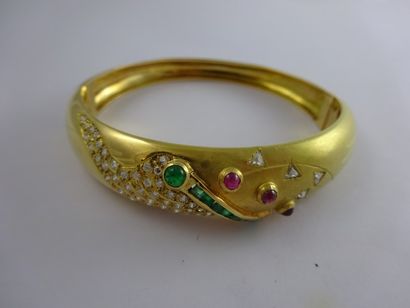 null Bracelet rigide ouvrant en or jaune (750) orné de petits diamants de taille...