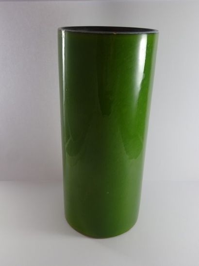 Georges JOUVE (1910-1964) Vase cylindrique rouleau en céramique émaillée verte et...