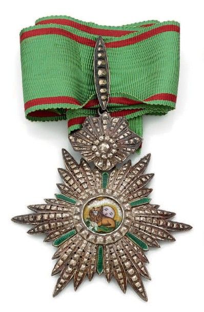 PERSE 
Ordre du Lion et du Soleil, fondé en 1807, bijou de commandeur en forme de...