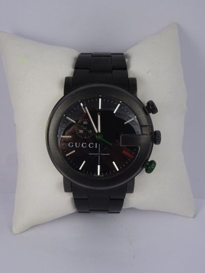 GUCCI, modèle 101 M chrono YA101331 Montre bracelet d'homme en acier noirci.

Le...