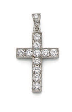 null Pendentif croix en platine (950) entièrement pavé de petits diamants de taille...