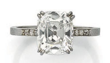 BOUCHERON 
Monture
Élégante bague solitaire en platine 850 millièmes ornée d'un diamant...