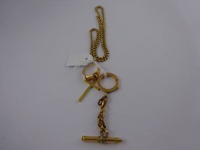 null Lot de bijoux en or jaune (750) comprenant : 

- une chaîne de cou à maille...
