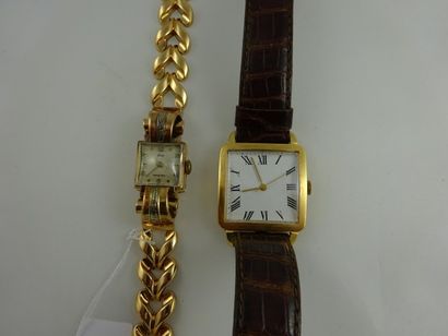 VOG ou Anonyme VOG

Montre bracelet de dame en or jaune (750), boîtier carré épaulé...