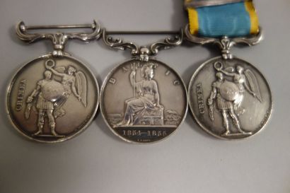 null Lot de quatre Médaille de campagne en argent (800), avec quelques rubans et...