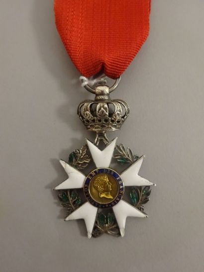 Ordre de la Légion d'honneur 

Croix, modèle du 3ème type en argent (min 800), or...