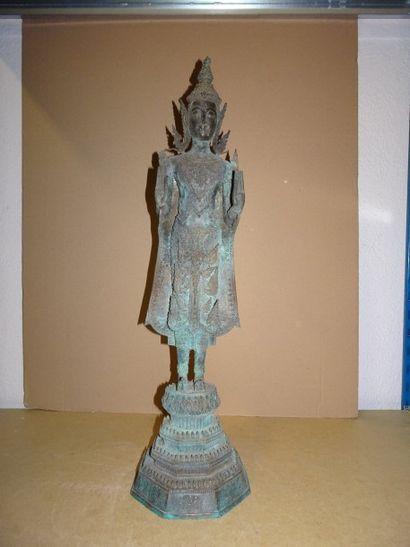 THAÏLANDE 

Bouddha en bronze

Fin du XIXème siècle - début XXème siècle. 

H. :...