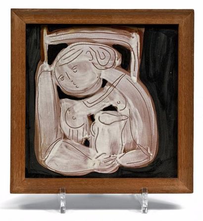 Jacques INNOCENTI (1926-1961) 
Femme à sa toilette.
Plaque carrée en céramique émaillée...