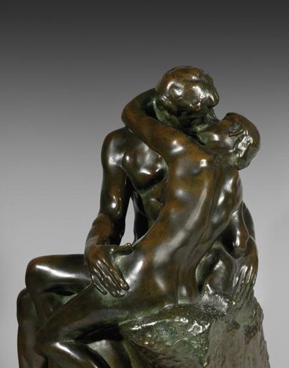Auguste RODIN (1840-1917) Le Baiser, Réduction N° 3. Épreuve en bronze patiné, signée....