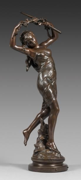 D'après Mathurin MOREAU (1822-1912) 
La Fée aux fleurs.
Epreuve en bronze patinée...