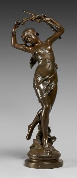 D'après Mathurin MOREAU (1822-1912) 
La Fée aux fleurs.
Epreuve en bronze patinée...