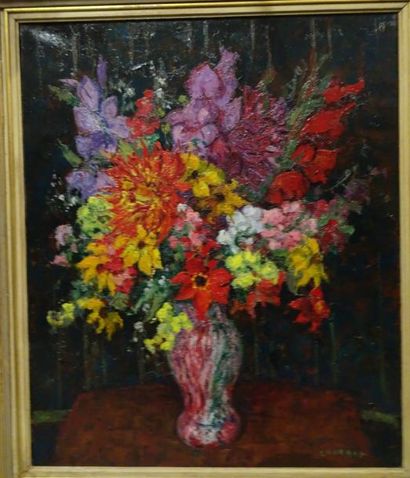 Louis CHARRAT (1903-1971) 

Bouquet de fleurs dans un vase.

Huile sur toile.

Signée...