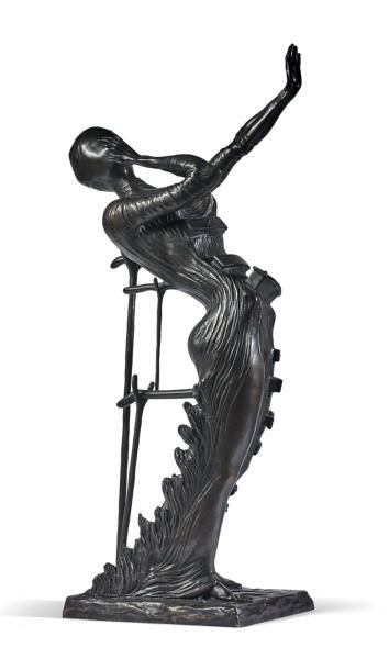 D'après Salvador Dali (1904-1989) Femme en flamme.
Multiple, épreuve en bronze patiné,...
