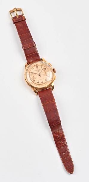 CHRONOGRAPHE SUISSE 

Montre chronographe bracelet d'homme.

Boîtier en or jaune...