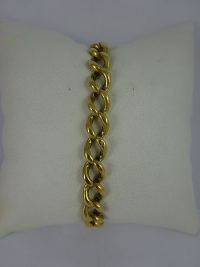 null Bracelet gourmette en or jaune (750). Poids : 9,4 g. - Long. : 19 cm. 