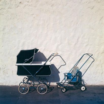 Michel HOSSZU (1944) 

Two baby's car, New York, 1964.

Tirage argentique. 

Signé,...
