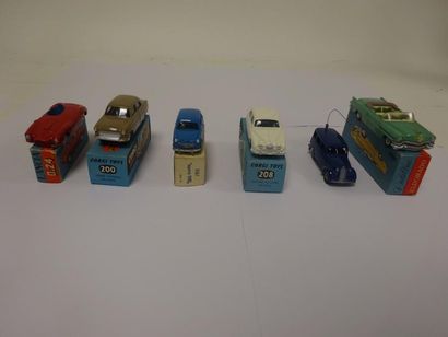 null Lot de 6 voitures : 

- Corgi Toys (GB) Jaguar 2,4 Litre Saloon, avec boîte...