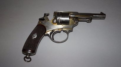 null FRANCE.

Manufacture de Saint-Etienne.

Revolver réglementaire. Modèle 1873....