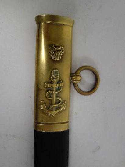 null FRANCE

Sabre d'officier de marine, modèle 1837.

Garde en laiton ciselée, repercée...