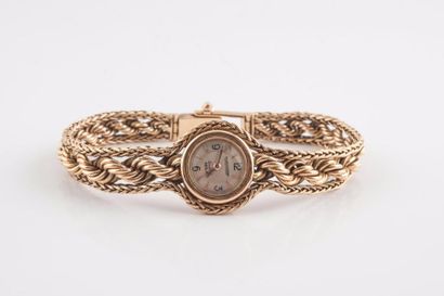 JAEGER LECOULTRE 

Montre bracelet de dame en or jaune (750)

Boîtier rond, avec...