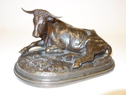 D'après Rosa Bonheur (1822-1899) 

Taureau couché.

Epreuve en bronze à patine brune.

Signée...
