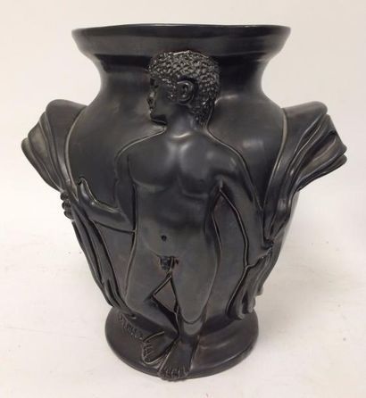 Jean MARAIS (1913 - 1998) 

Adam & Eve.

Vase en terre rouge émaillée noire.

Signé...