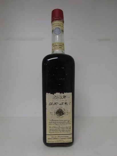 null Rhum Saint-James 

1 bouteille 1885. 

100 cl. 

Etiquette abîmée. 

Niveau...