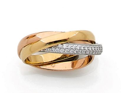CARTIER Trinity
Alliance en ors jaune, rose et gris (750), l'anneau d'or gris entièrement...