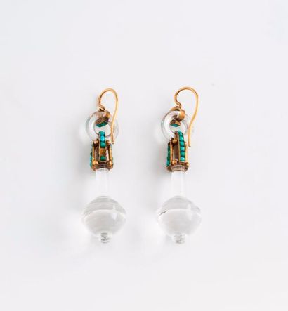 null Paire de pendants d'oreilles en or jaune (750), verre, et petites perles de...