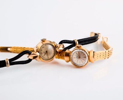 Uno 

Montre bracelet de dame.

Boîtier circulaire en or jaune (750).

Mouvement...