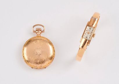 WOLUX 

Montre bracelet de dame en or jaune (750)

Boîtier rectangulaire, cadran...