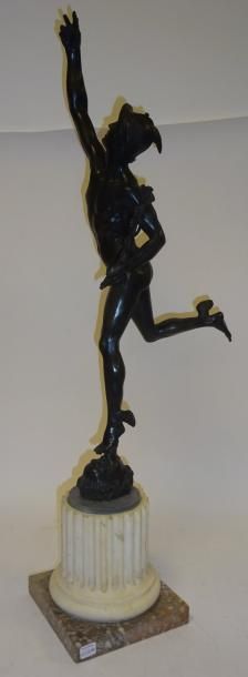 D'après GIAMBOLOGNA (c. 1529-1608) 

Mercure ailé. 

Epreuve en bronze patiné noir....