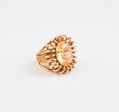 null Importante bague en filins d'or jaune (750), unis ou torsadés, centrée d'une...