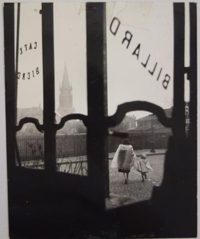 Willy Ronis (1910-2009) Willy RONIS (1910-2009)

Paris Ménilmontant, 1948.

14 x...