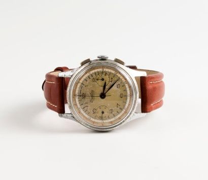 BREITLING, Premier Chronographe 
Montre bracelet d'homme. 
Boîtier en métal chromé....