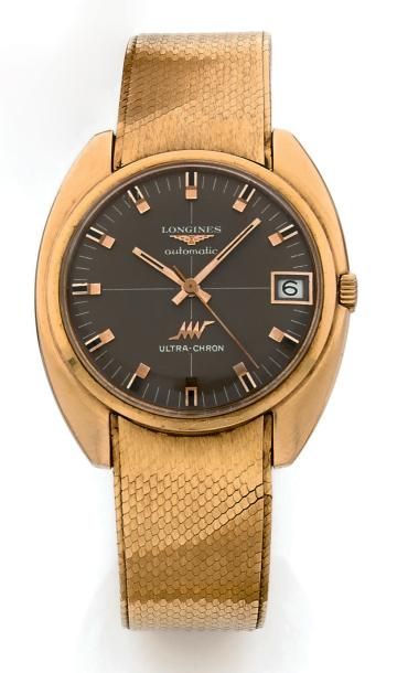 LONGINES Ultra-Chron
Montre bracelet d'homme en or jaune (750).
Boîtier rond légèrement...