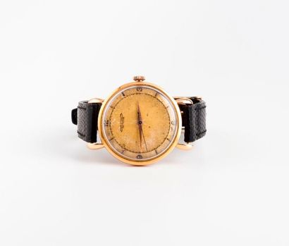 JAEGER-LECOULTRE 

Montre bracelet d'homme. 

Boîtier circulaire en or jaune (750).

Cadran...