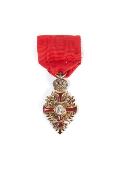 null AUTRICHE Ordre de François Joseph (1849).
Croix de chevalier en or (750) et...