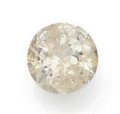 null Diamant taille brillant sur papier.
Poids: 2,70 carats.
Inclusions, égrisur...