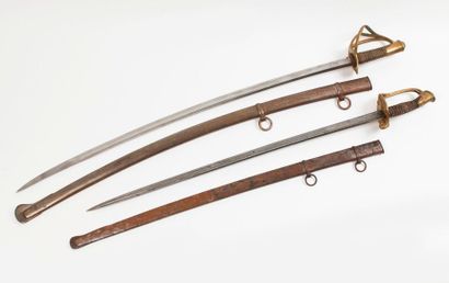 MANUFACTURE DE CHATELLERAULT 

- Sabre de Cavalerie Légère, modèle 1822.

Lame courbe...