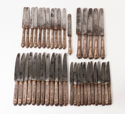 null Séries de couteaux à manches en argent (950) fourré et lames en acier :
- Cinq...