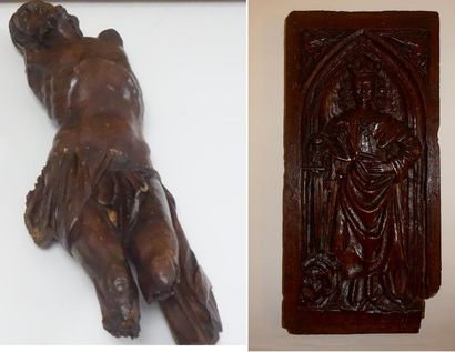 null Christ crucifié.

Fragment de sculpture en tilleul.

XIXème siècle.

H. : 34,5...