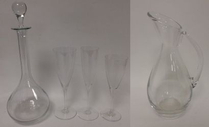 null BACCARAT, modèle Dom Pérignon
Partie de service de verres en cristal, comprenant...