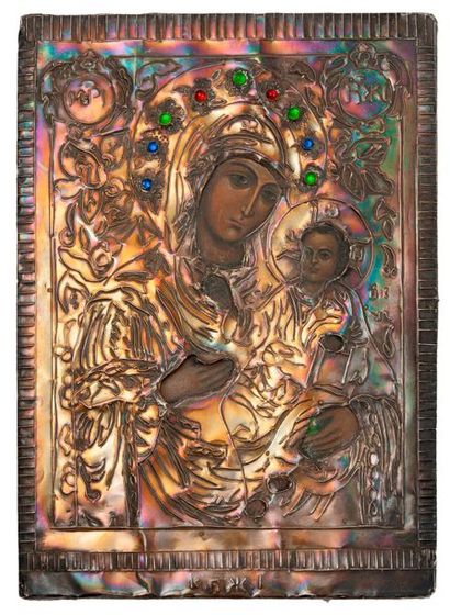 RUSSIE, XIXème-XXème siècle 

Icône de la Vierge à l'Enfant.

Tempera sur panneau...