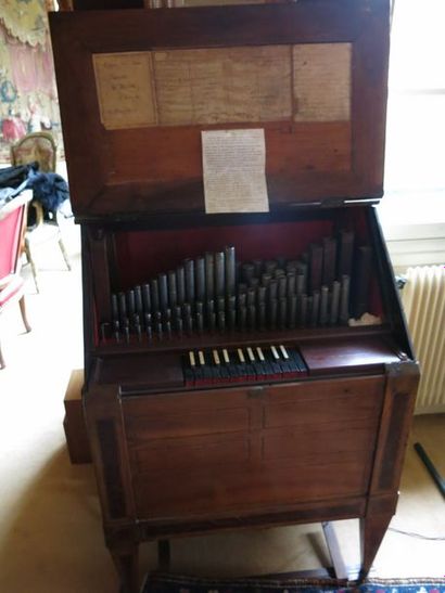 null Ancien orgue à cylindre à 4 jeux de 23 notes transformé et remonté dans un petit...