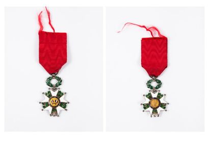 France Ordre de la Légion d'Honneur. Croix de chevalier en argent (min. 800), en...