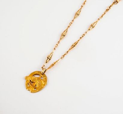 null Chaîne de montre en or jaune (750) à maillons losangiques, avec un pendentif...