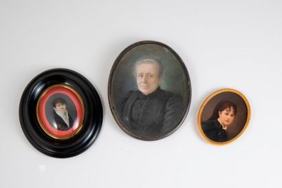 Ecole des XIXème-XXème siècles 

Trois miniatures :

- Portrait de jeune homme à...