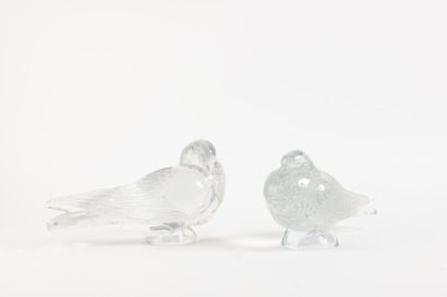 LALIQUE FRANCE 
Couple de pigeons : « pigeon Gand » et « pigeon Bruges » en verre...
